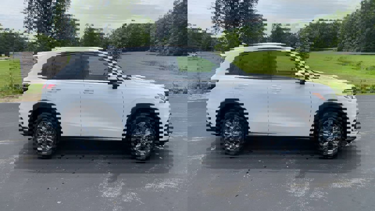 2026 Honda HR-V LX photo 9
