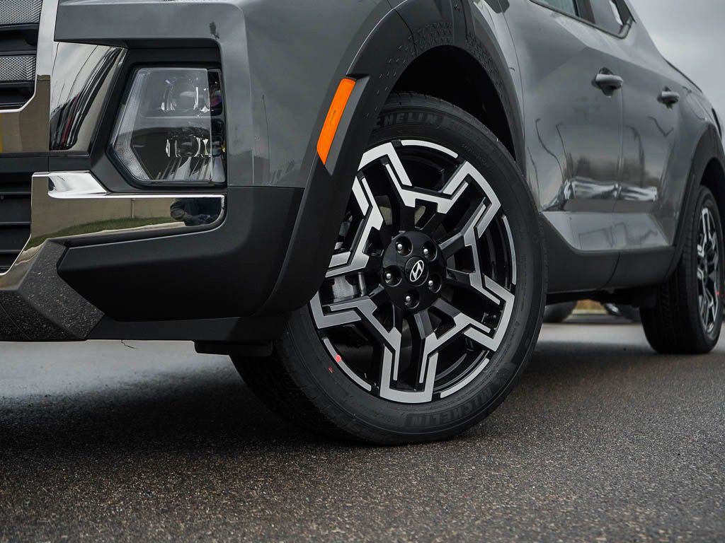 2026 Hyundai Santa Cruz Limited photo 3