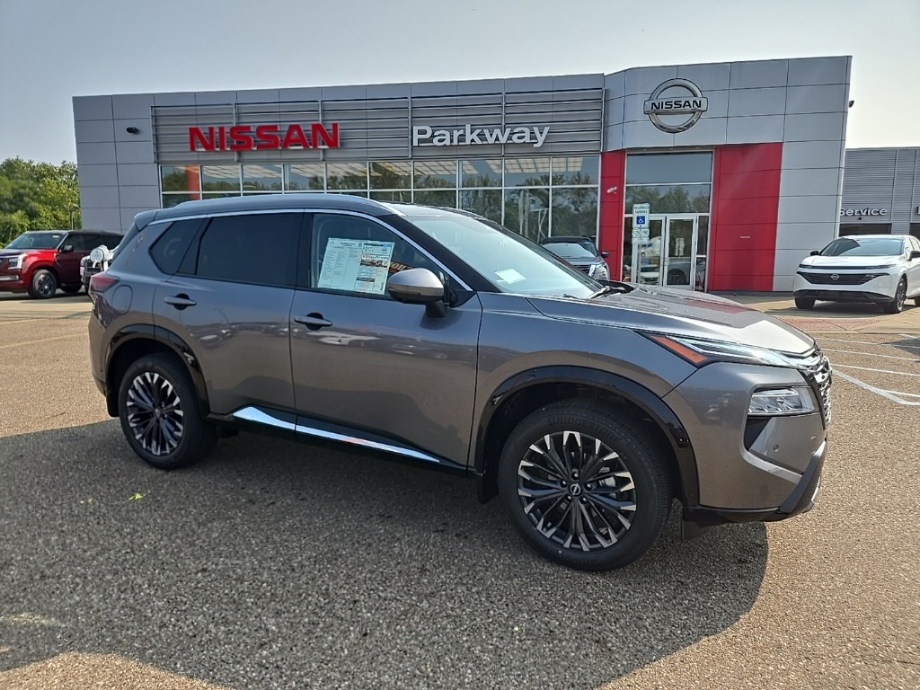 2026 Nissan Rogue Platinum's photo