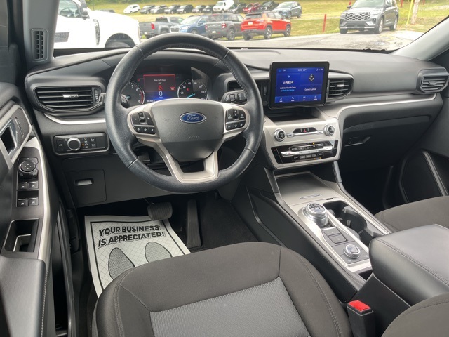 2022 Ford Explorer XLT photo 16