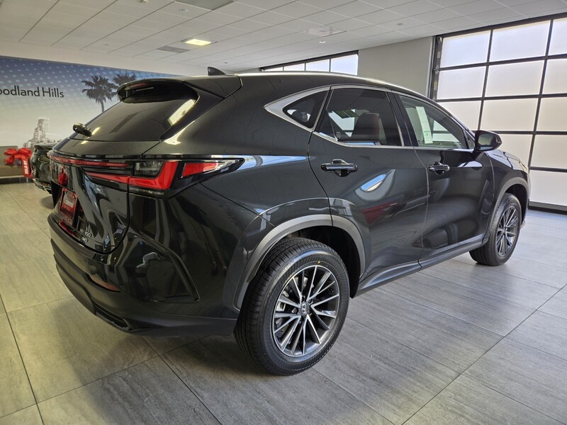 2024 Lexus NX 350 AWD photo 4