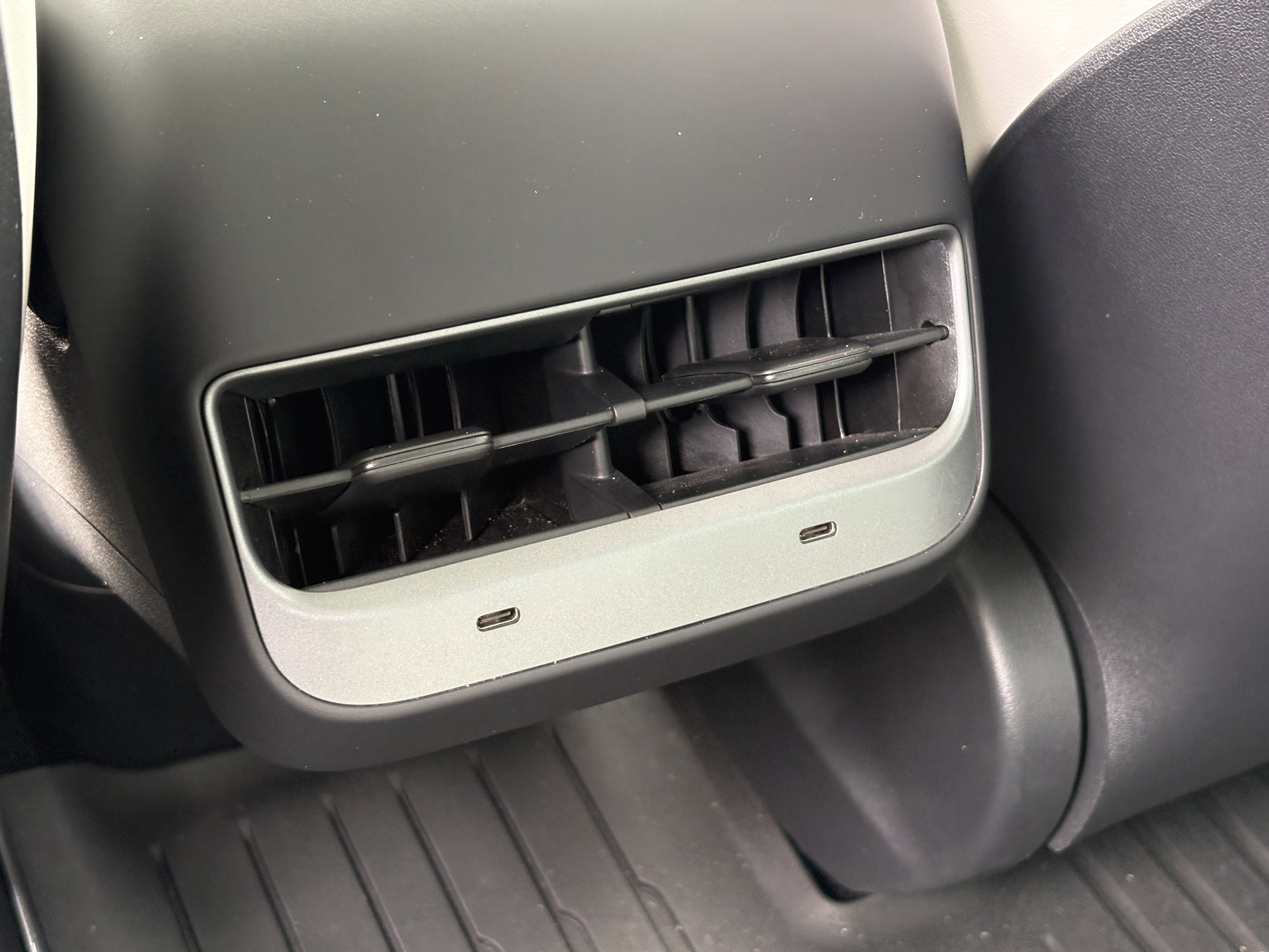 2021 Tesla Model 3 Standard Range Plus photo 10