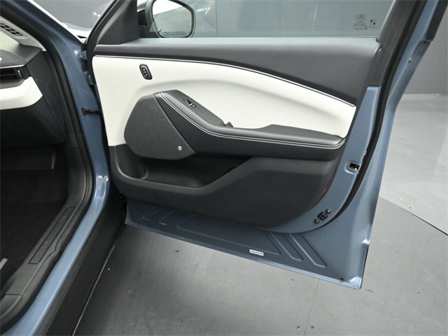 2024 Ford Mustang Mach 1 photo 28