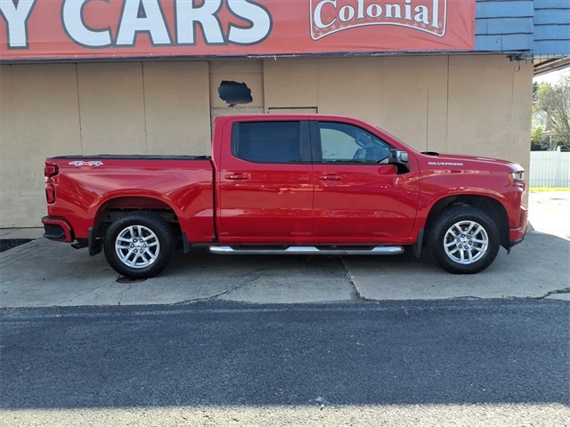 2019 Chevrolet Silverado 1500 RST photo 2