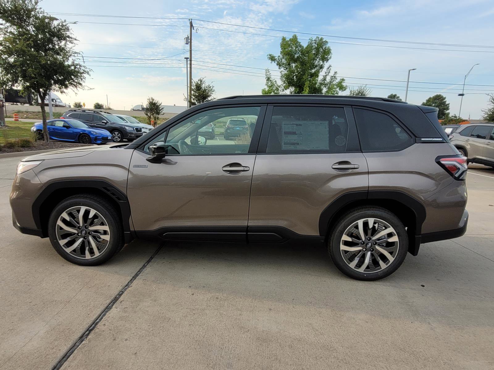 2025 Subaru Forester Touring photo 21
