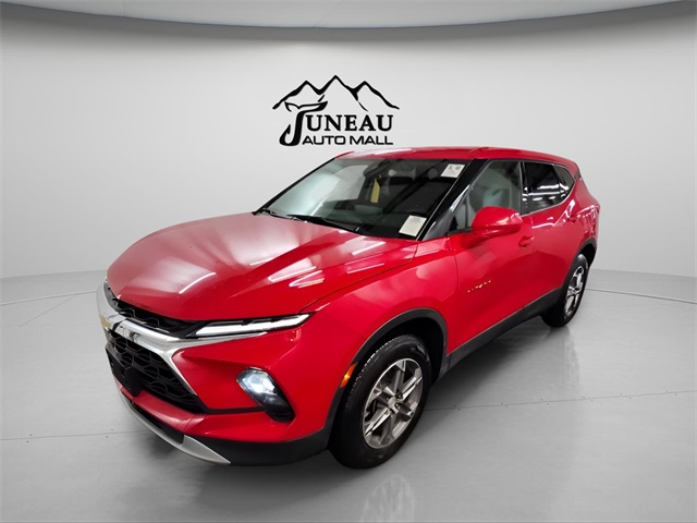 2023 Chevrolet Blazer 2LT photo 2