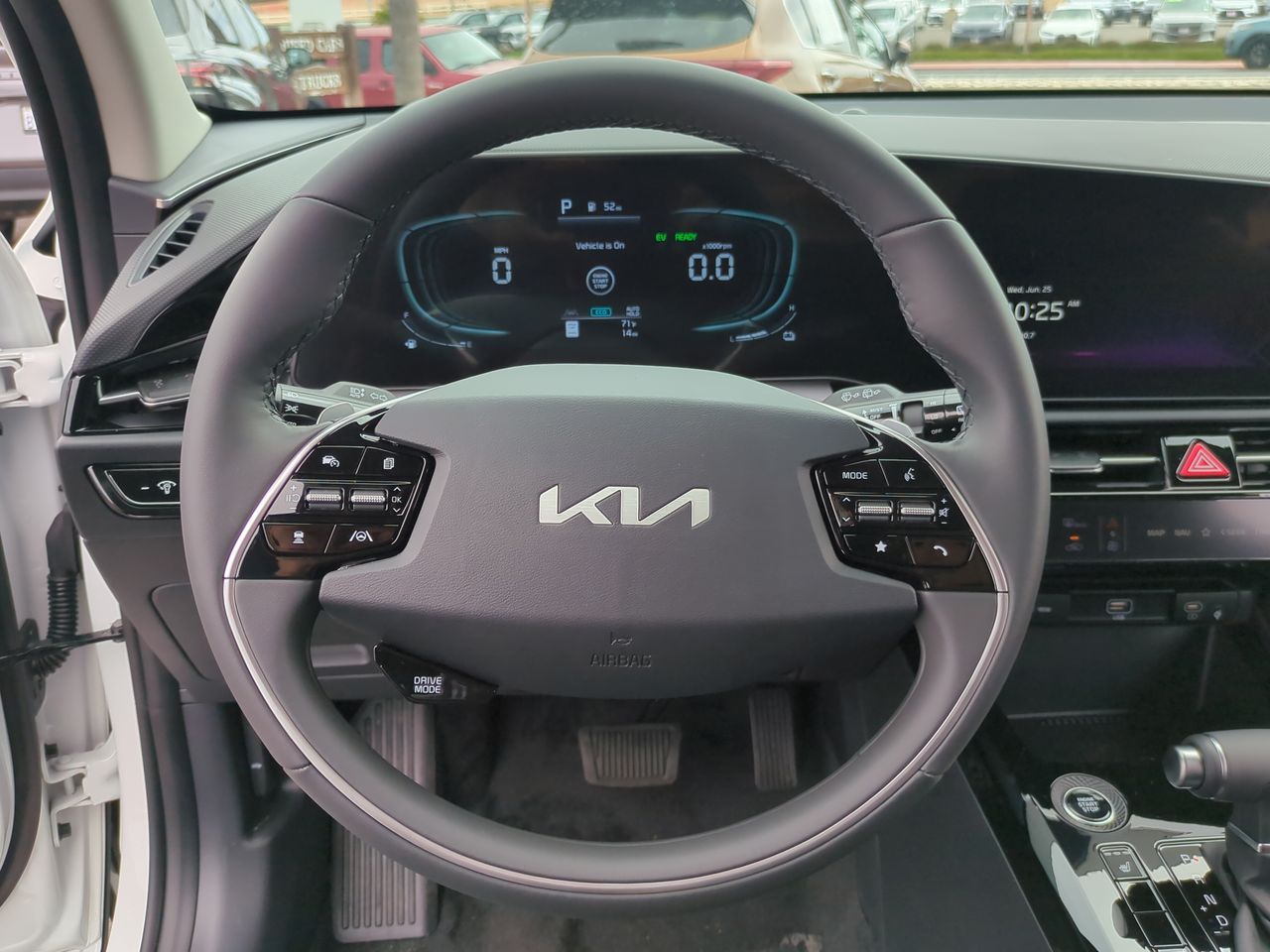 2025 Kia Niro EX photo 7