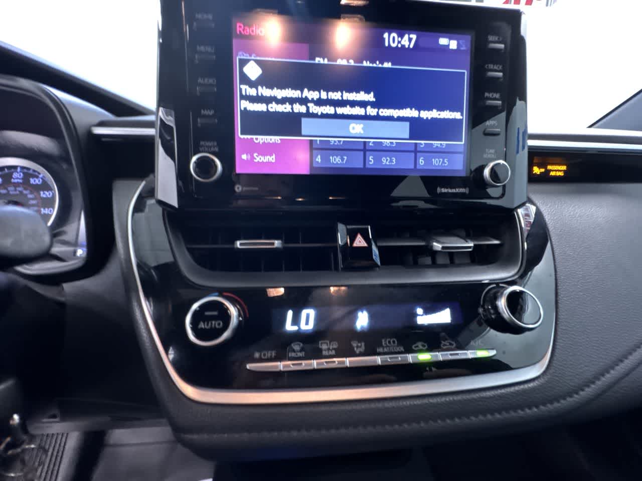 2022 Toyota Corolla SE photo 28