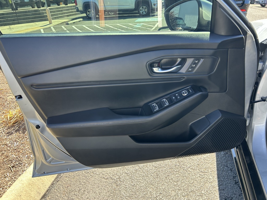 2023 Honda Accord Hybrid Touring photo 8