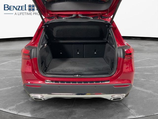 2025 Mercedes Benz GLA 250 4MATIC photo 5