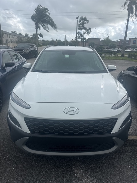 2023 Hyundai Kona SEL photo 2