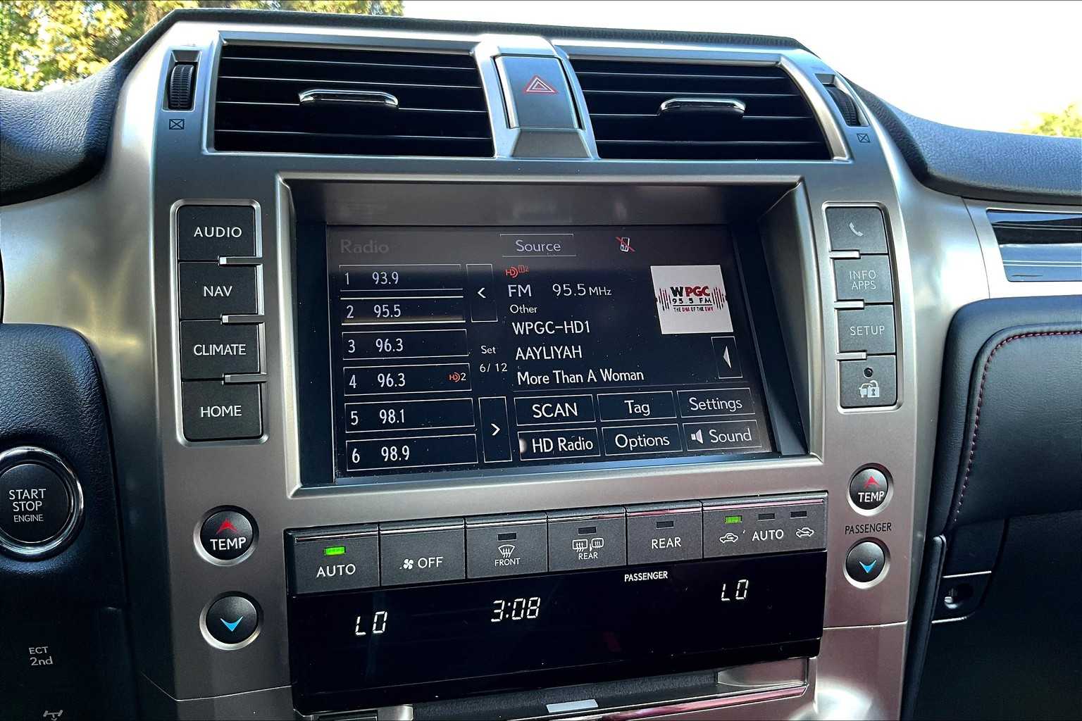 2021 Lexus GX 460 Luxury photo 31