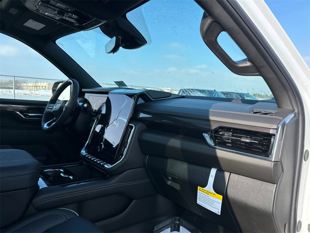 2026 GMC YUKON XL - Image 36