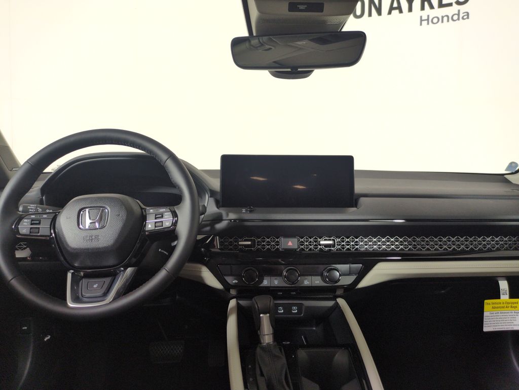 2025 Honda Accord Hybrid Touring photo 18
