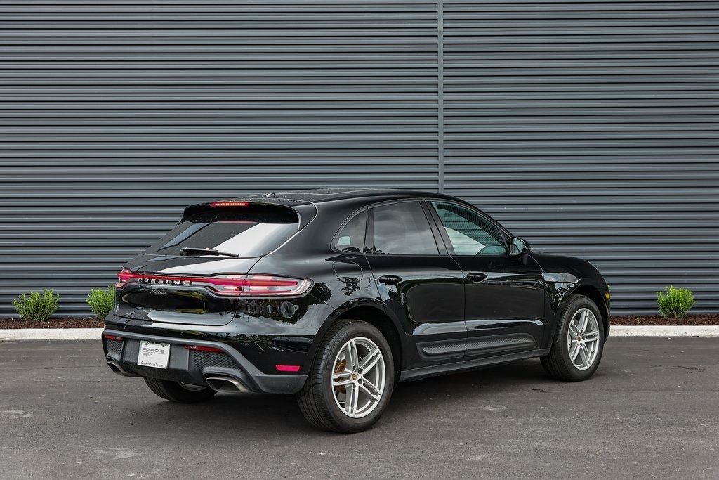 2024 Porsche Macan S photo 7