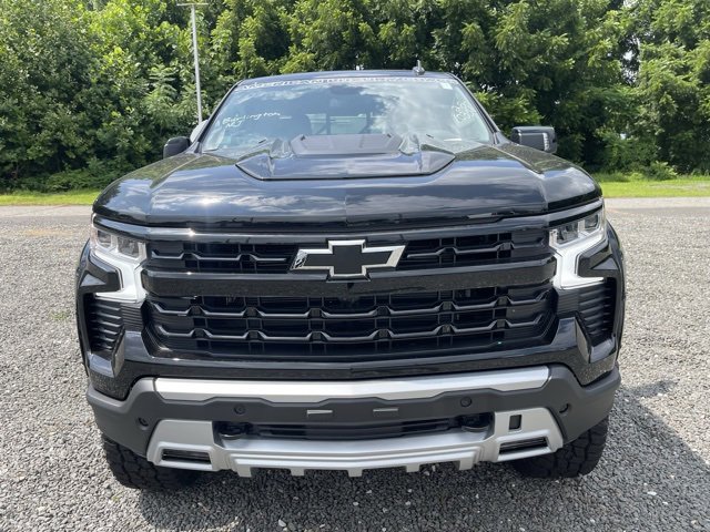 2025 Chevrolet Silverado 1500 RST photo 2