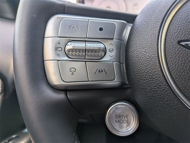 2024 Genesis GV60 RWD photo 13
