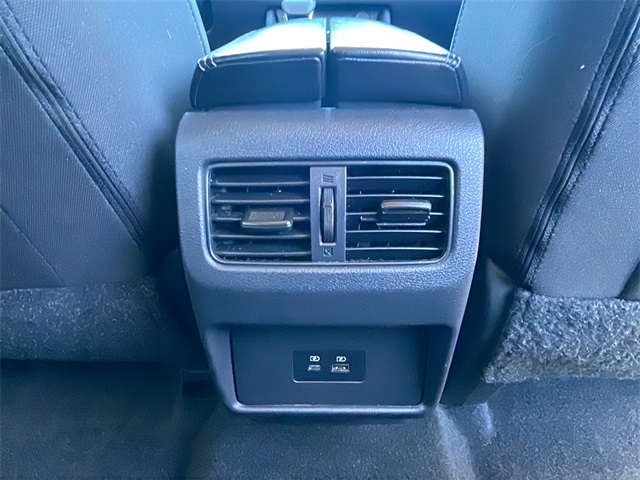 2023 Nissan Rogue SV photo 16