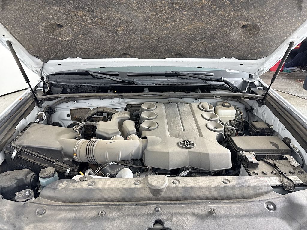 2024 Toyota 4Runner SR5 Premium photo 28