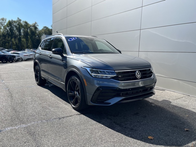 2024 Volkswagen Tiguan SE R-Line Black photo 25