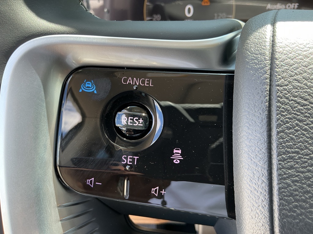 2026 Infiniti QX80 Luxe photo 12
