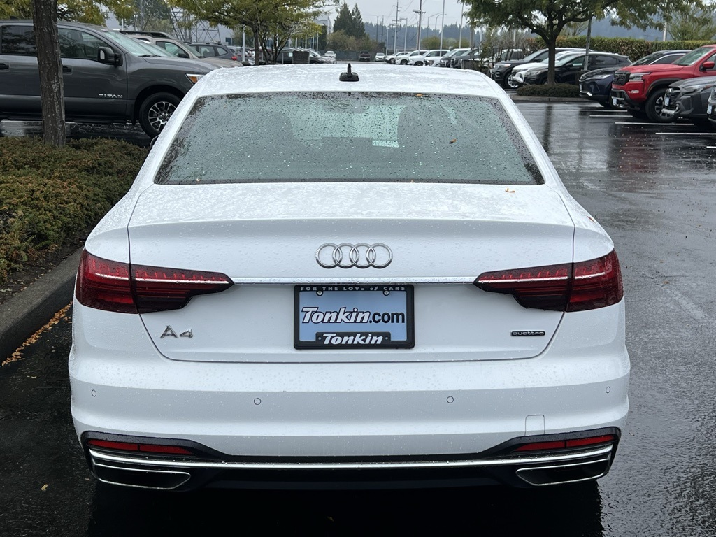 2023 Audi A4 45 S line Premium Plus Quattro photo 5