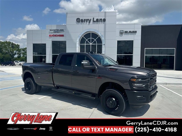 NEW 2025 RAM 3500 TRADESMAN CREW CAB 4X4 8' BOX