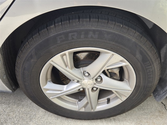 2020 Hyundai Sonata SE photo 3