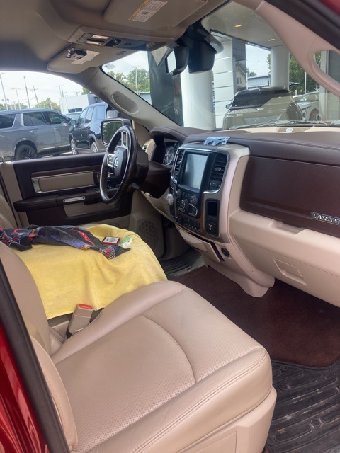 2014 Ram 1500 Laramie photo 3