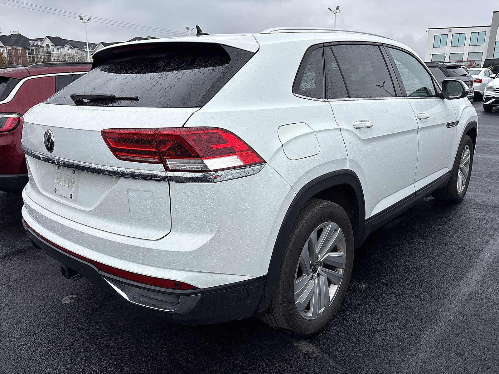 2023 Volkswagen Atlas Cross Sport V6 SE Technology photo 3