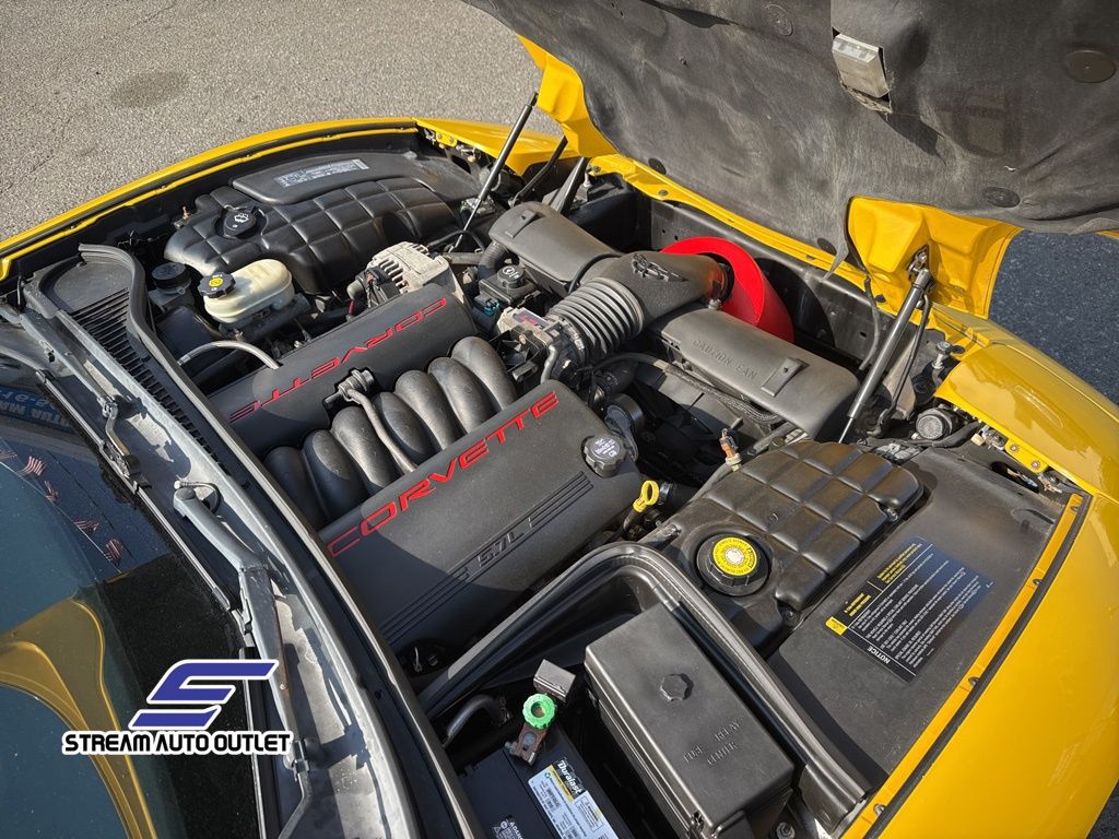 2004 Chevrolet Corvette Base photo 26