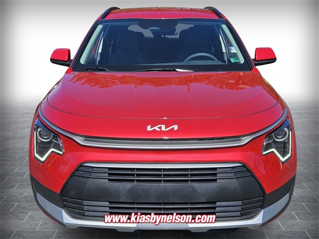 2025 Kia Niro LX photo 2