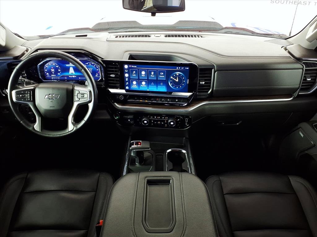 2022 Chevrolet Silverado 1500 LT Trail Boss photo 3