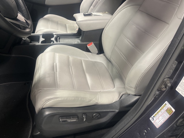 2018 Honda CR-V Touring photo 5