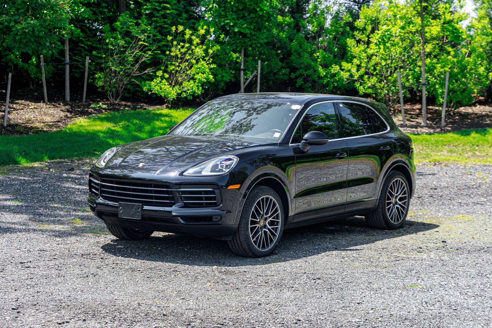 2021 Porsche Cayenne Base photo 3