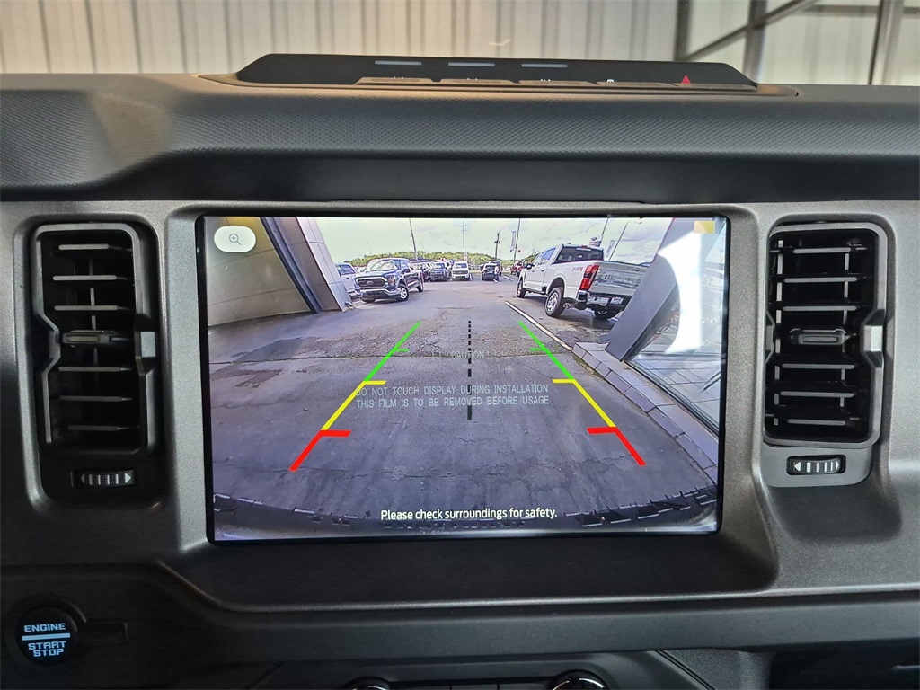 2025 Ford Bronco Base photo 25