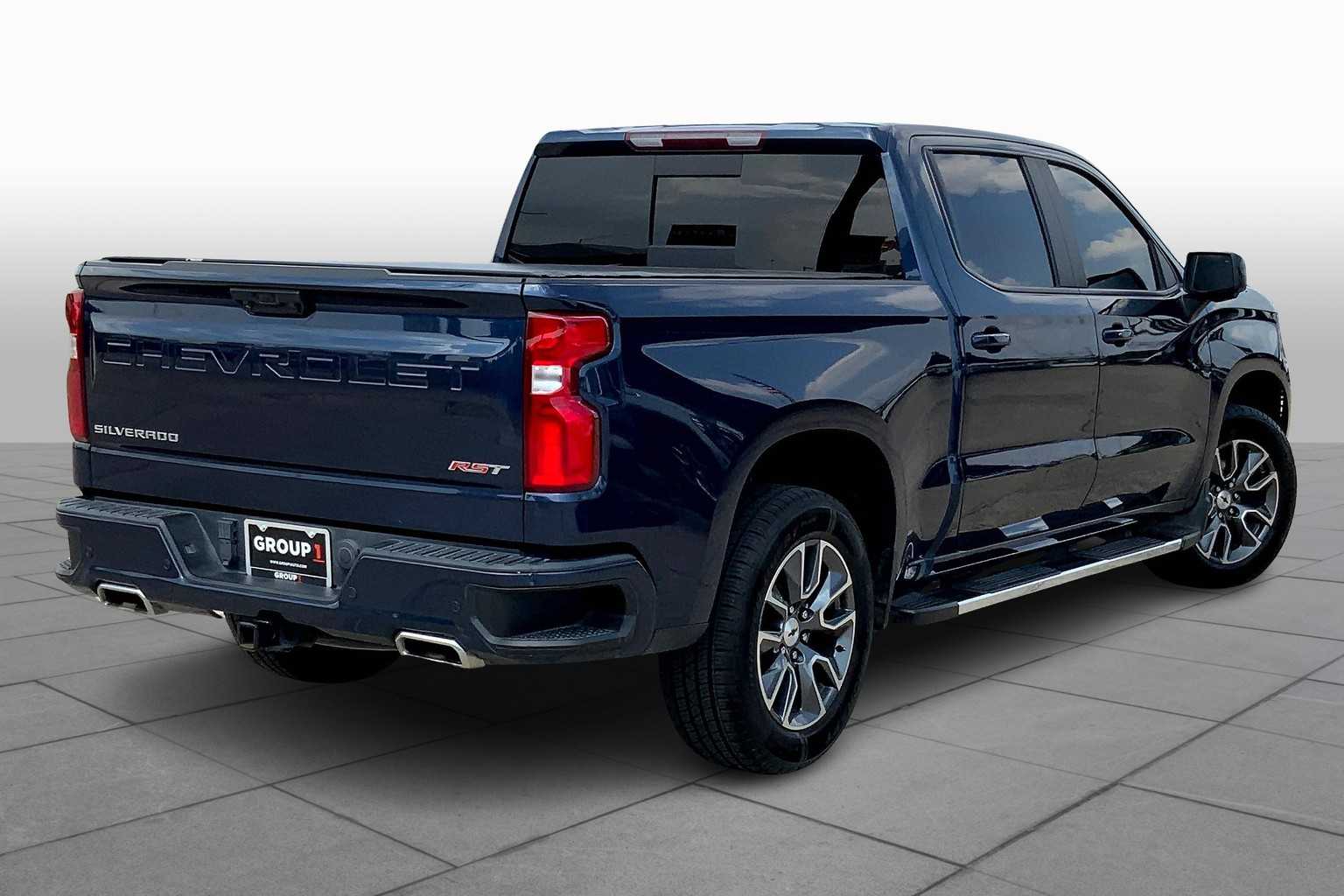 2022 Chevrolet Silverado 1500 RST photo 11