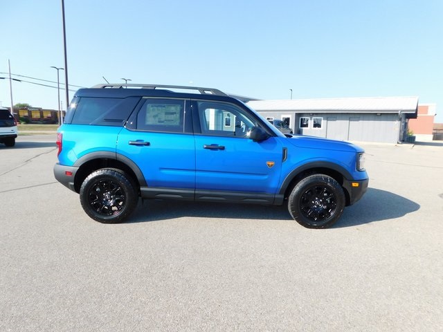 2025 Ford Bronco Sport Badlands photo 2