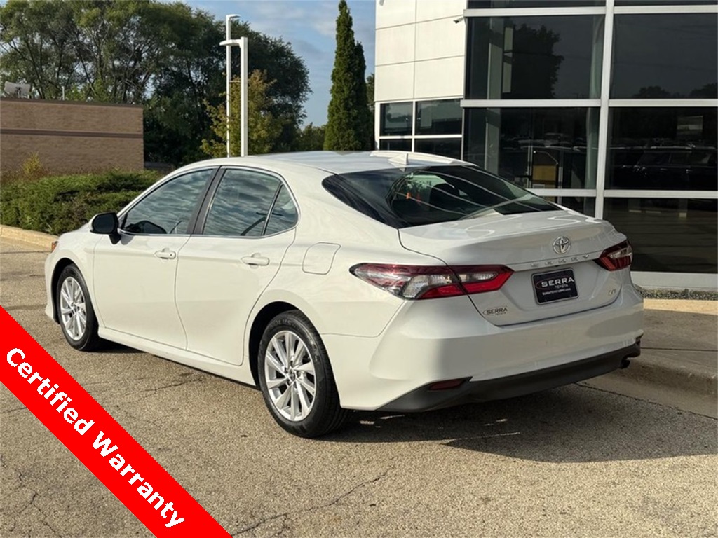 2023 Toyota Camry LE photo 3