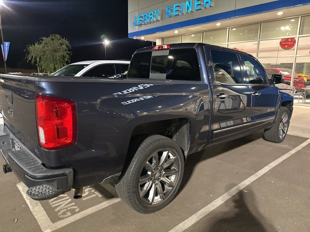 2018 Chevrolet Silverado 1500 LTZ photo 2