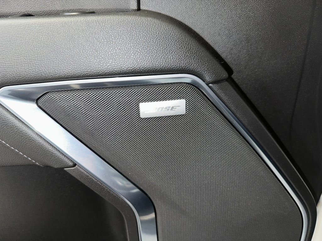 2022 Chevrolet Silverado 1500 LTZ photo 3