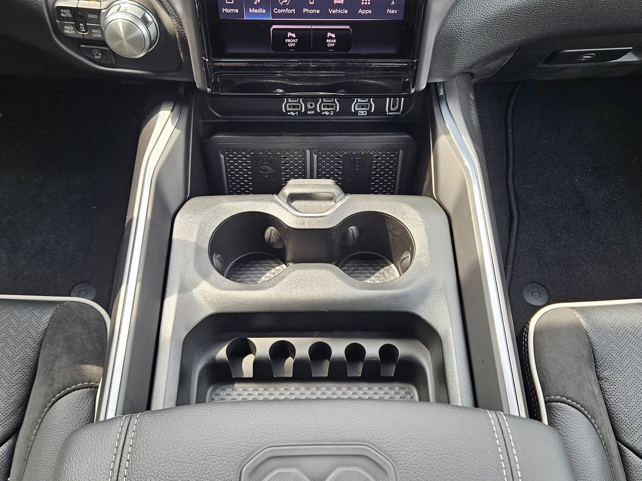 2026 Ram 1500 Laramie photo 10
