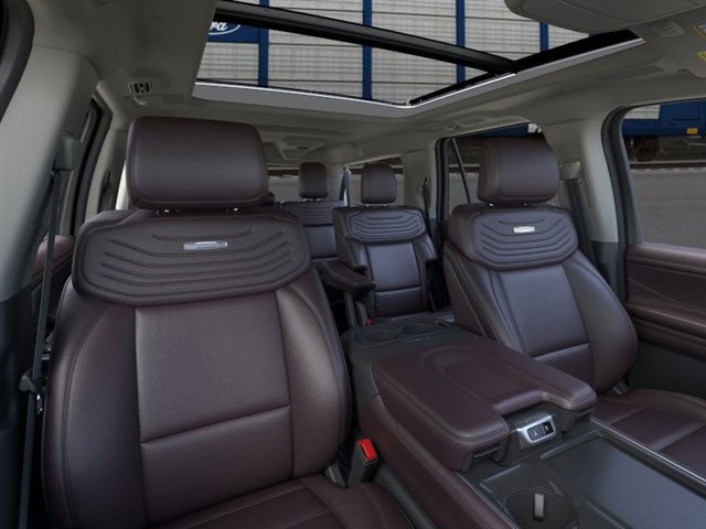 2025 Ford Expedition Platinum MAX EL photo 8