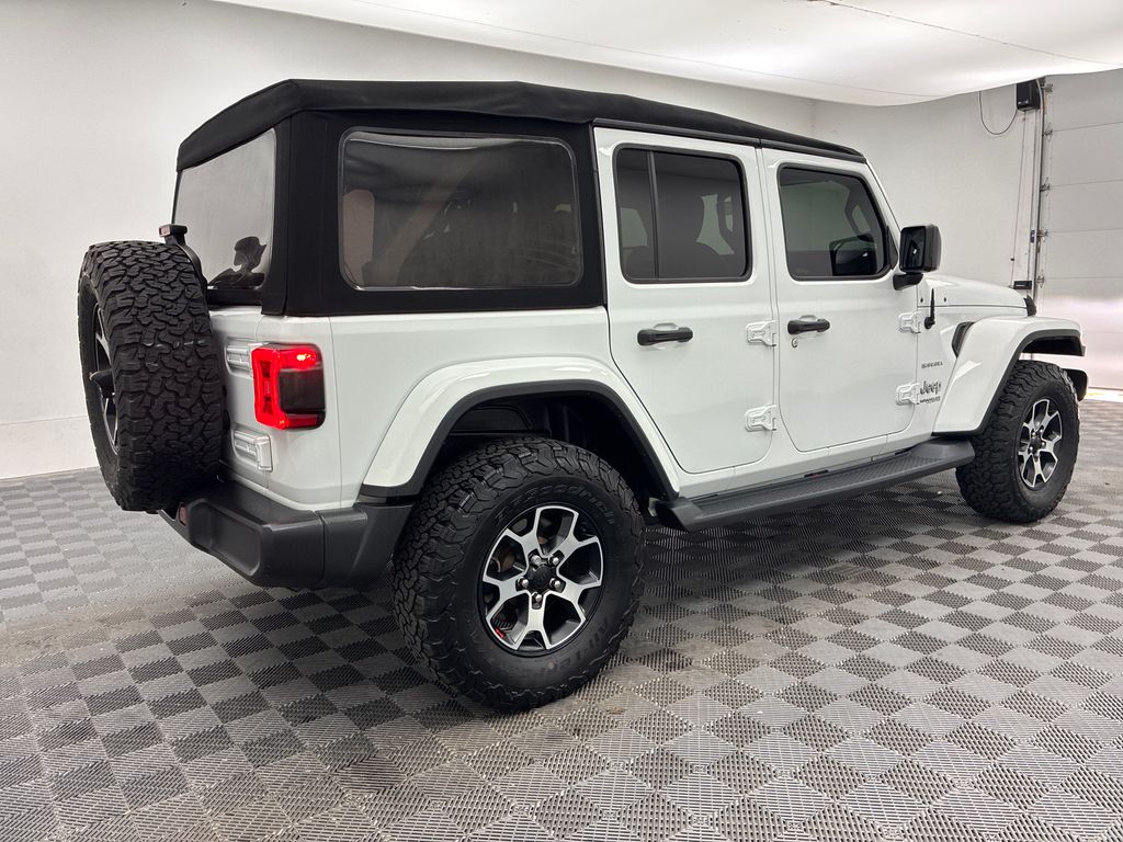 2018 Jeep Wrangler Unlimited Sahara photo 7