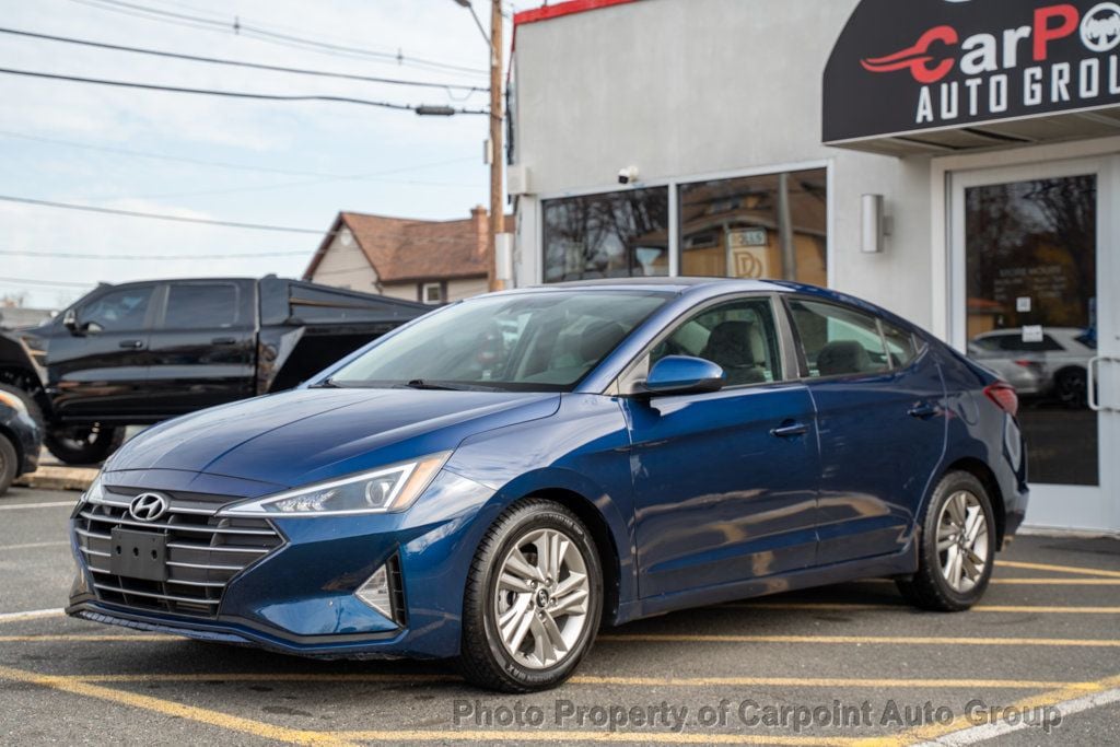 2019 Hyundai Elantra SEL's photo