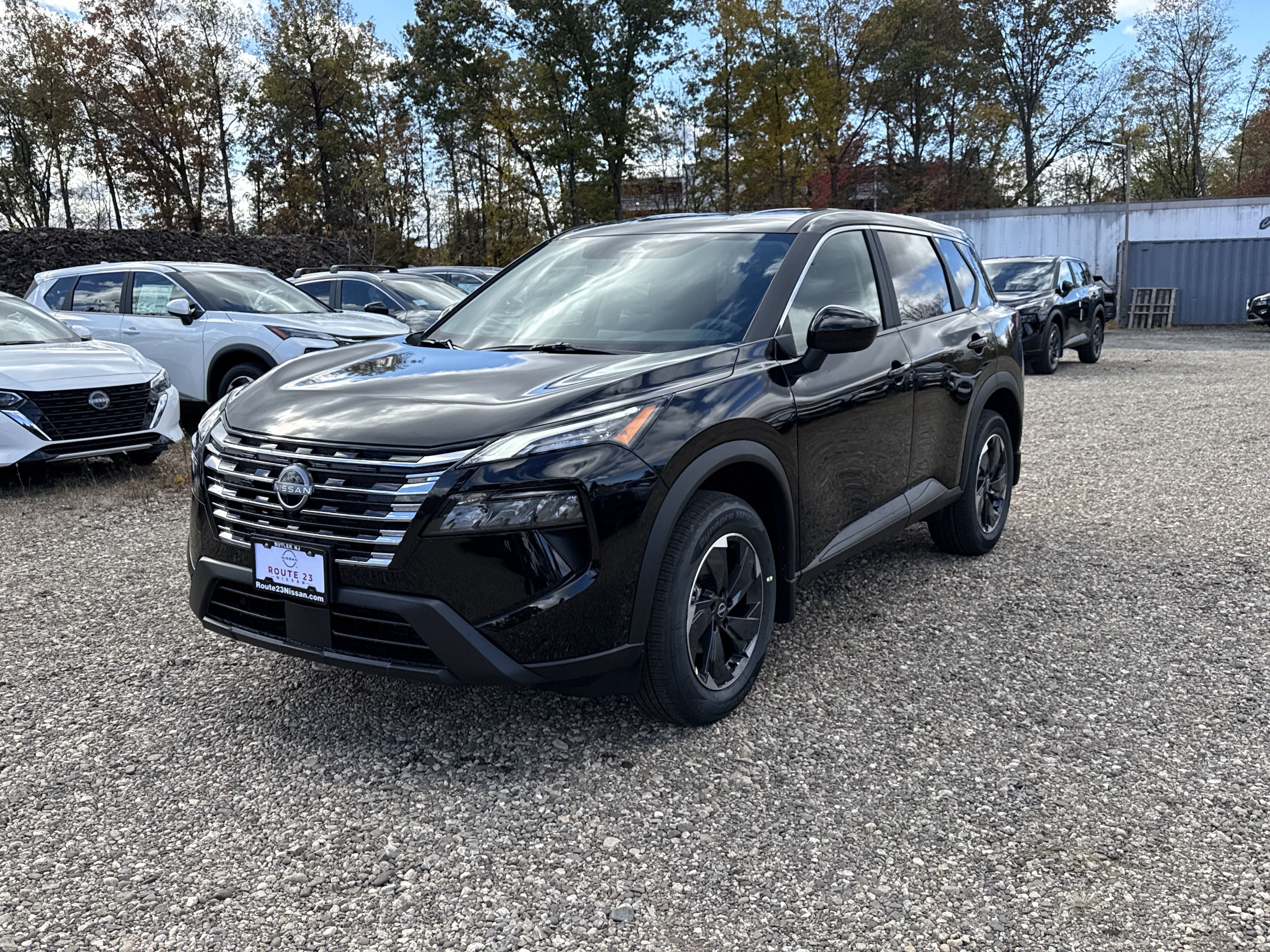 2026 Nissan Rogue SV's photo