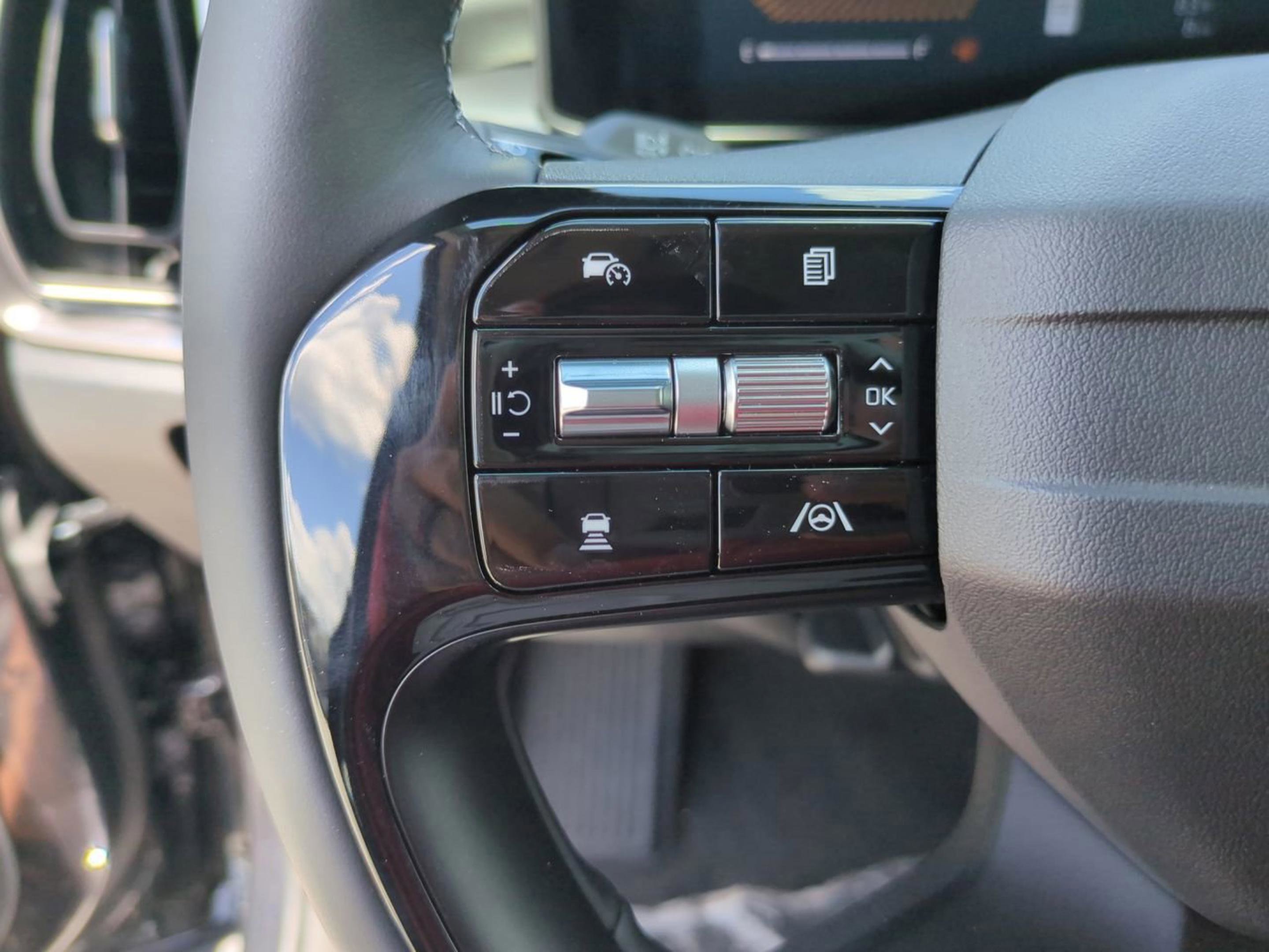 2026 Kia Sorento EX photo 28