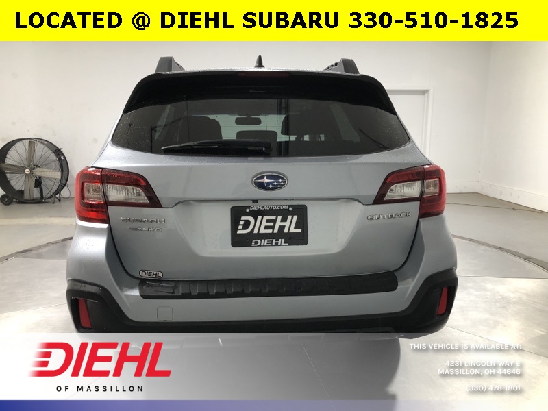 2018 Subaru Outback 2.5i Premium photo 3