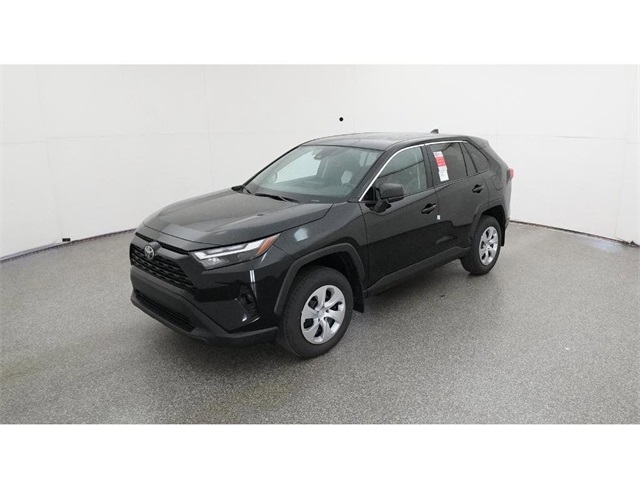2025 Toyota RAV4 LE's photo
