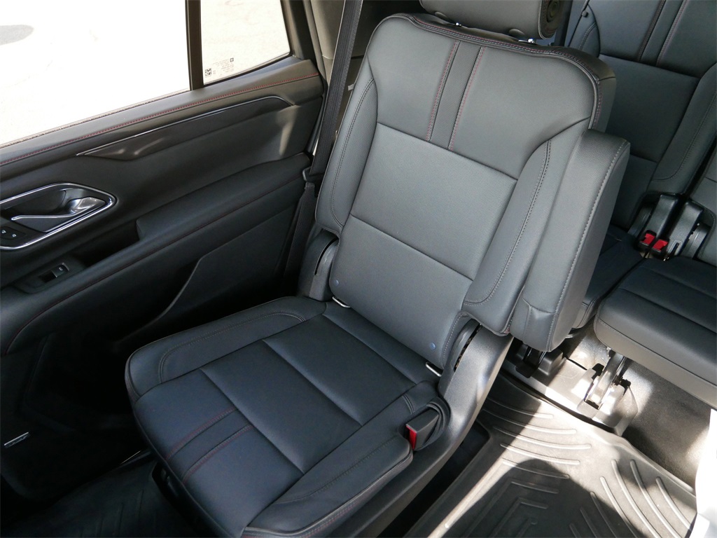 2022 Chevrolet Tahoe RST photo 17